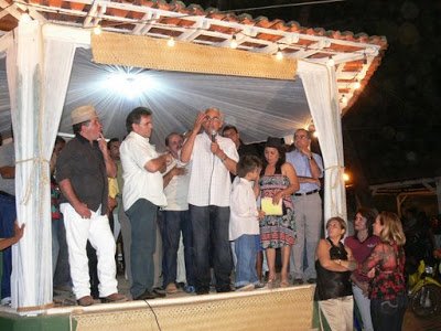 (Política) Políticos aproveitam 1ª noite de Expoagra para assegurar promessas ao povo grajauense