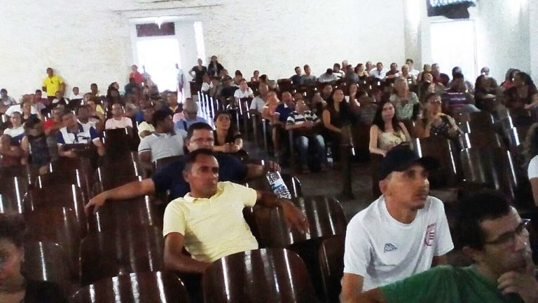 Professores de Grajaú fazem paralisação de advertência na sexta-feira, 29