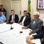 Prefeito Mercial e vereadores reunidos com Governador do MA 06