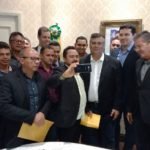 Prefeito Mercial e vereadores reunidos com Governador do MA 07