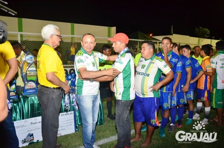 Seleção de Grajaú é vice-campeã do Copão Maranhão do Sul (veja fotos)